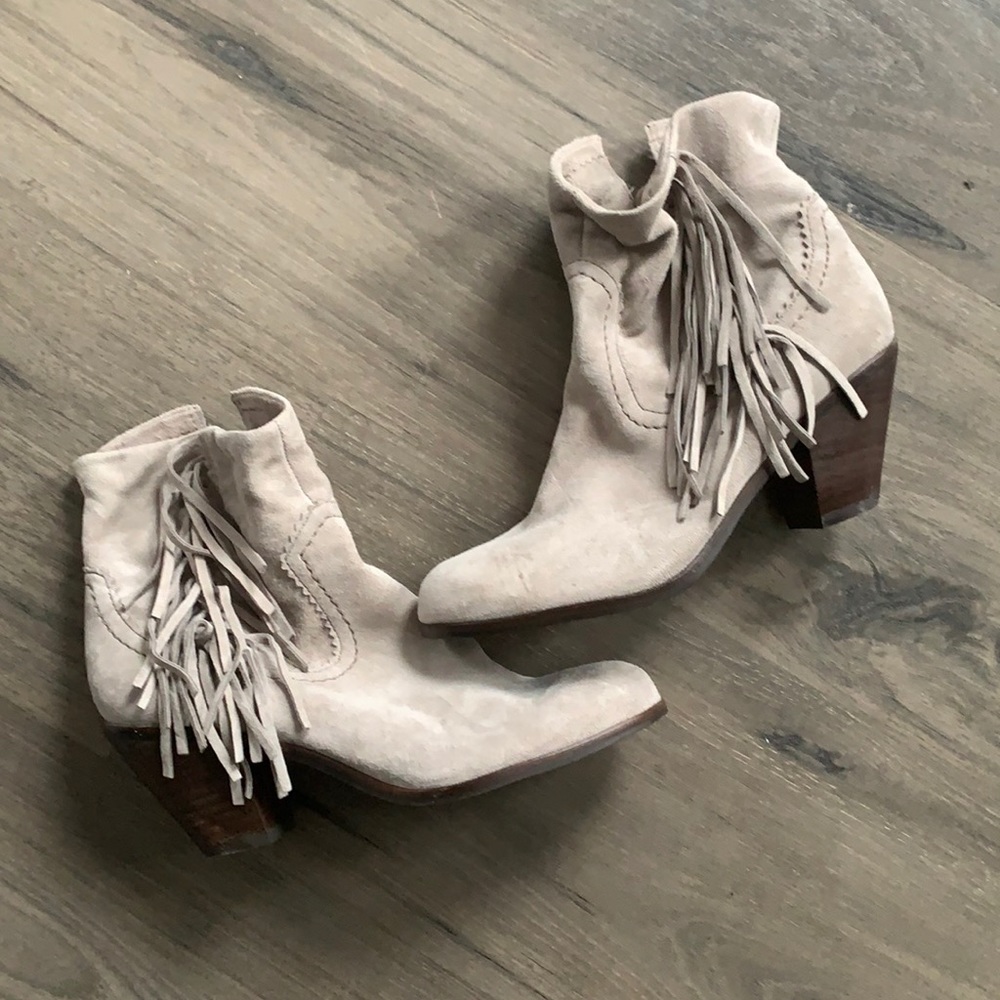 Sam Edelman Gray Fringe Booties